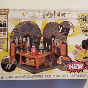 MGA'S Mini Verse Harry Potter Make It Mini Potions Class 100+ Pieces